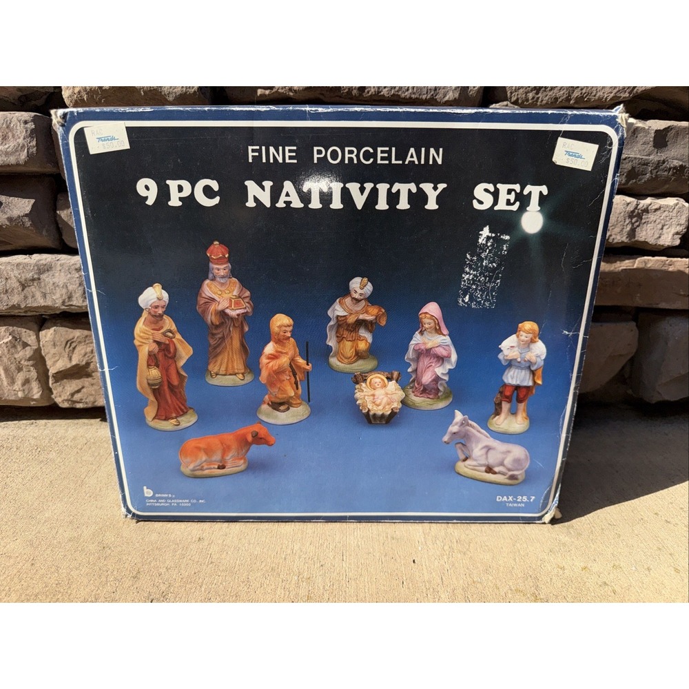 Vtg 80's 9 Piece Fine Porcelain Nativity Set with Original Box New